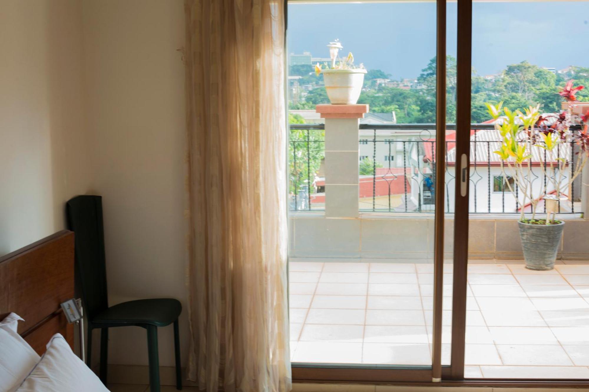 Residence Massou Yaoundé Rum bild